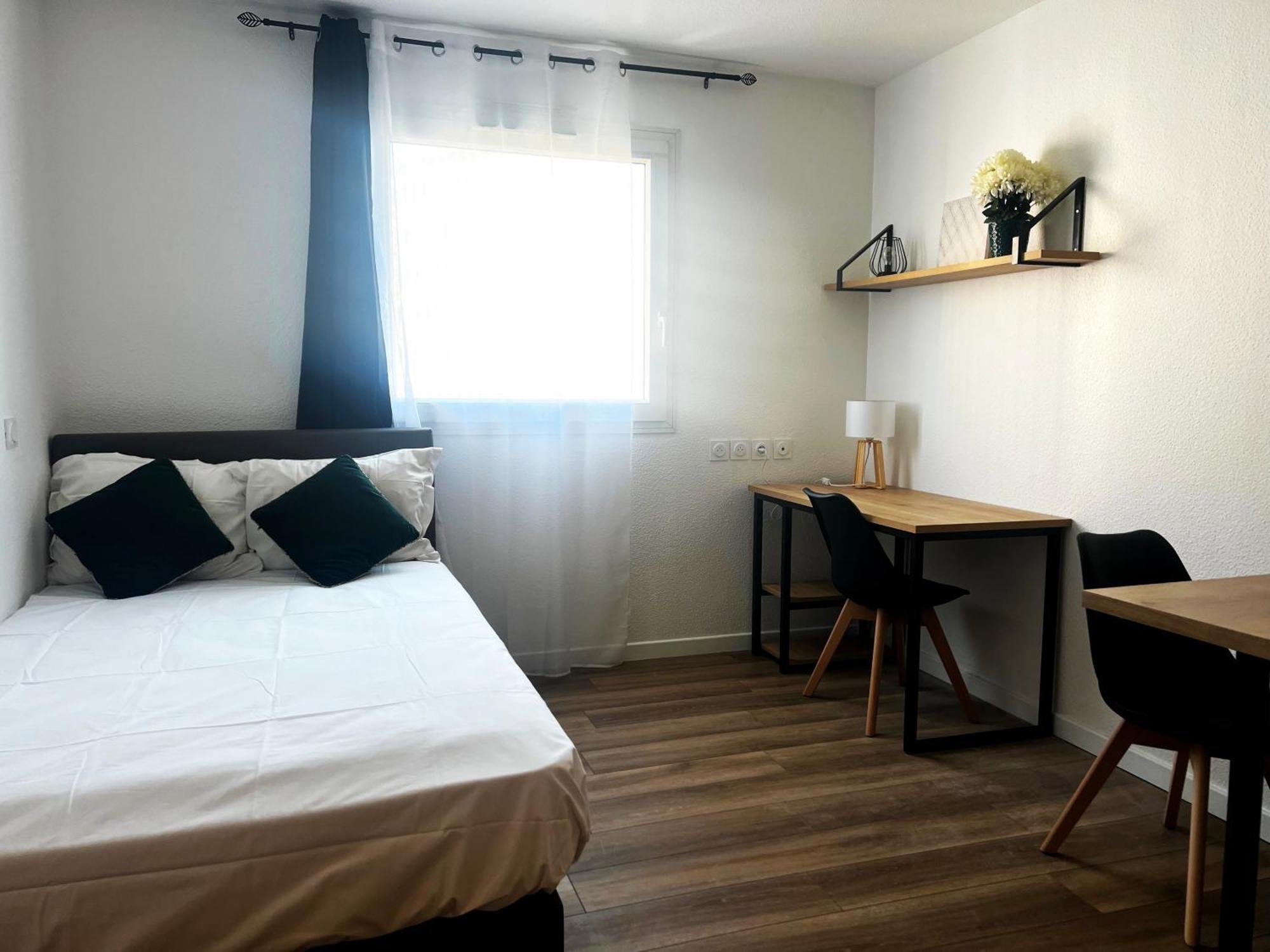 Neoresid St Sever Appartement *
